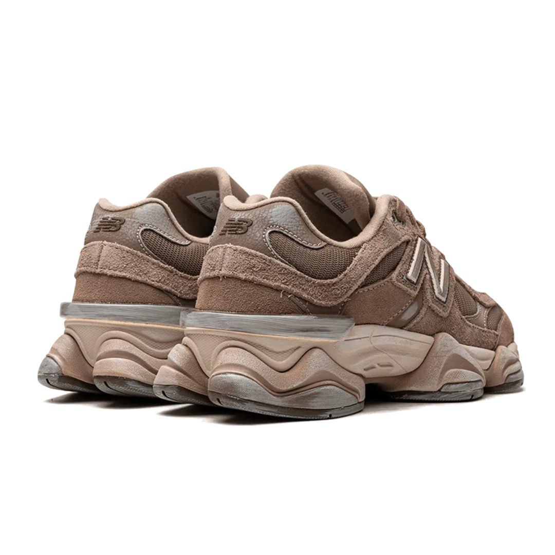 New Balance 9060 Mushroom